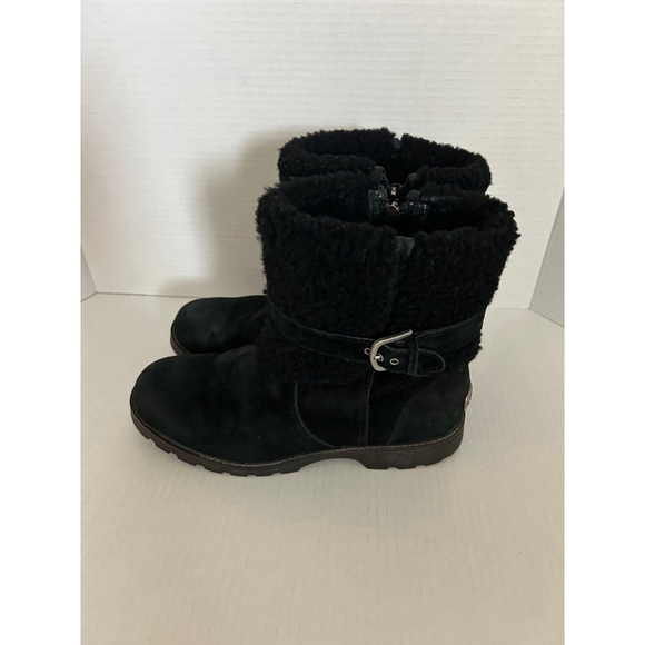 UGG Australia Blayre III Black Leather Sheepskin Cuff Winter Boots size8 metal l - Picture 3 of 10